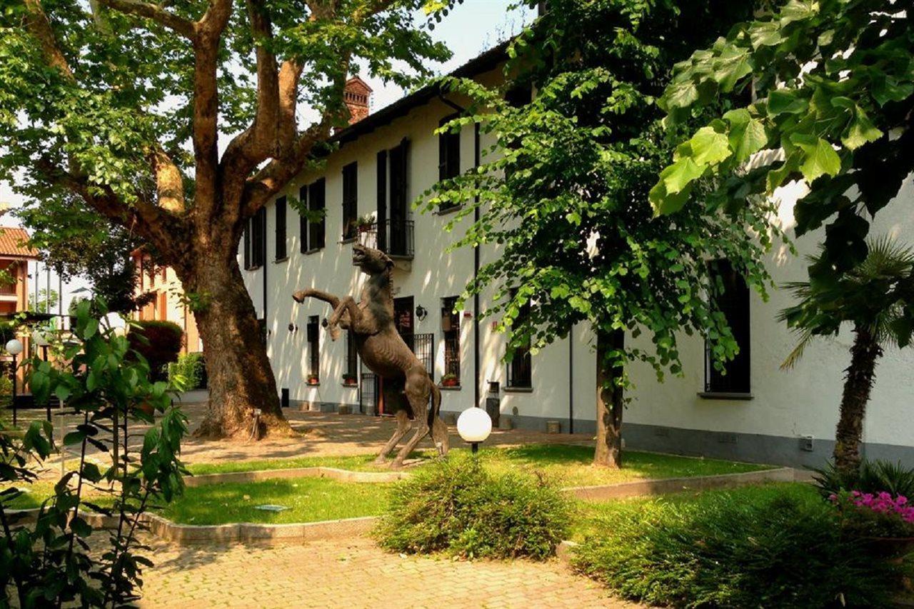 Excel Hotel Naviglio - Ca'Bianca Milán Exteriér fotografie